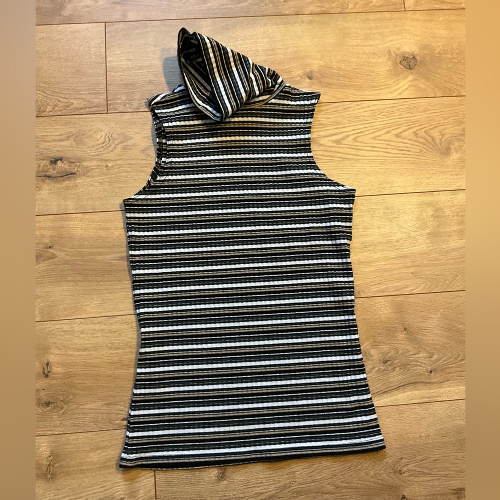 The Limited Top